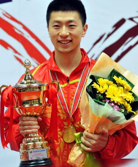 阿尔瓦雷斯 阿尔瓦雷斯