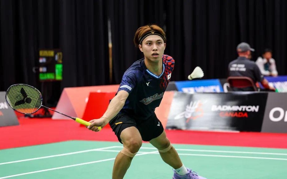 但它折射出 但它折射出