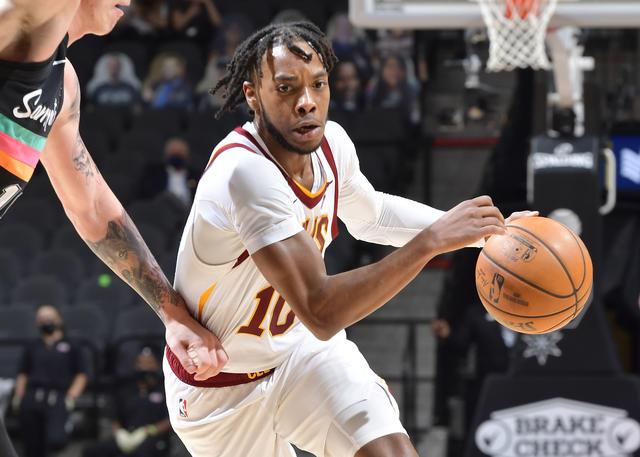 数主动出手 数主动出手